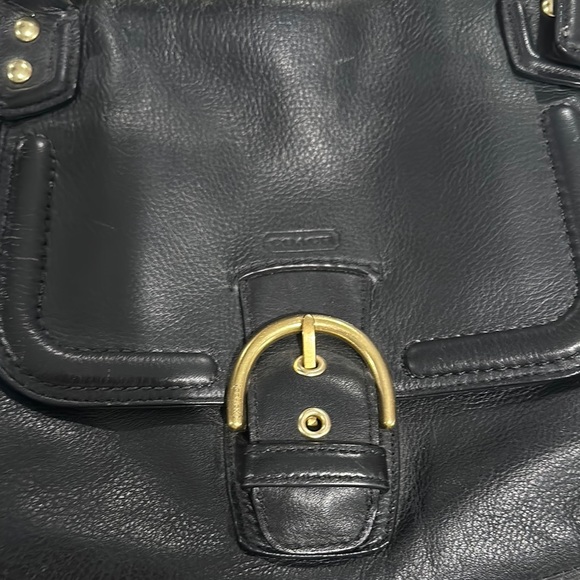 Elegant Black Leather Handbag - Picture 3 of 7